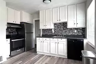 14006 Lakewood Heights Blvd, Oakwood, OH 44107 - Photo 4