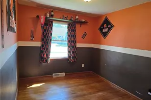 30217 Forestgrove Rd, Willowick, OH 44095 - Photo 18