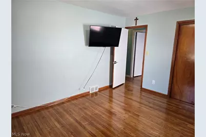 30217 Forestgrove Road, Willowick, OH 44095 - Photo 10