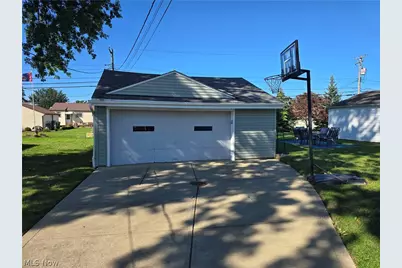 30217 Forestgrove Road, Willowick, OH 44095 - Photo 36