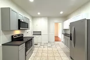 417 Steel St, Youngstown, OH 44509 - Photo 2