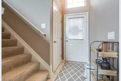 306 Bucknell Court, Grandview Heights, OH 44147 - Photo 8