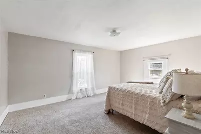 132 31st Street SW, Barberton, OH 44203 - Photo 18
