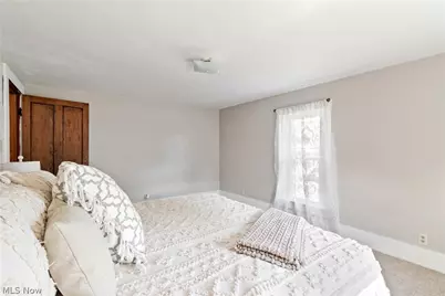 132 31st Street SW, Barberton, OH 44203 - Photo 20