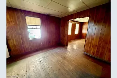 1015-1017 Auburn Avenue, Loveland, OH 44113 - Photo 8