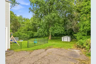 1721 32nd Street NW, Canton, OH 44709 - Photo 4