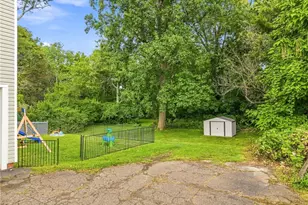 1721 32nd St NW, Canton, OH 44709 - Photo 4