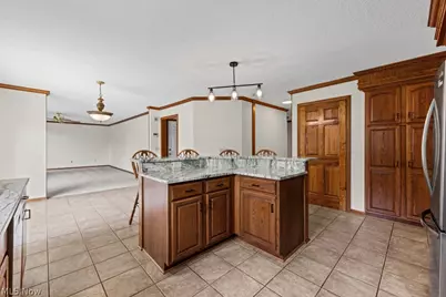 6962 Mapleridge Circle NW, Canton, OH 44718 - Photo 12