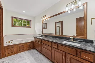 6962 Mapleridge Circle NW, Canton, OH 44718 - Photo 28
