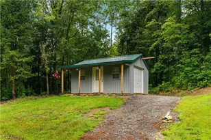 17881 Horseshoe Bend Rd E, Newcomerstown, OH 43832 - Photo 2