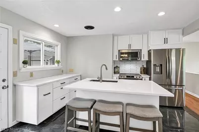 33081 Lake Road, Avon Lake, OH 44012 - Photo 26