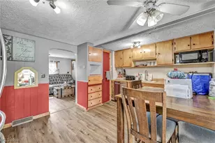11690 Durkee Rd, Grafton, OH 44044 - Photo 14