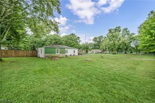 11690 Durkee Rd, Grafton, OH 44044 - Photo 4