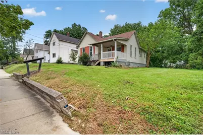 517 Brown Street, Akron, OH 44311 - Photo 2