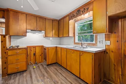 86 E Market Street, Seville, OH 44273 - Photo 4
