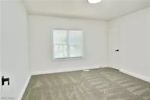 1911 Hubbard Thomas Rd, Hubbard, OH 44425 - Photo 36