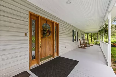 48211 Moore Road, East Liverpool, OH 43920 - Photo 4