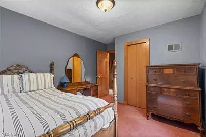 48211 Moore Road, East Liverpool, OH 43920 - Photo 20