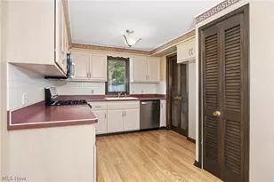 5058 Millwood Dr, Grandview Heights, OH 44147 - Photo 16