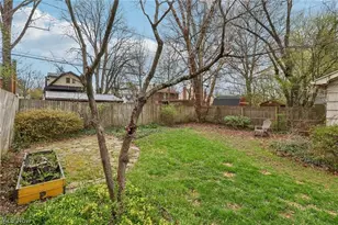 141 Melbourne Ave, Akron, OH 44313 - Photo 28