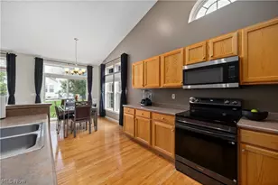 5052 Forestland Ct, Brunswick, OH 44212 - Photo 12