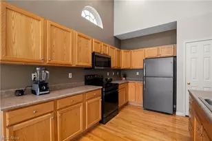 5052 Forestland Ct, Brunswick, OH 44212 - Photo 12