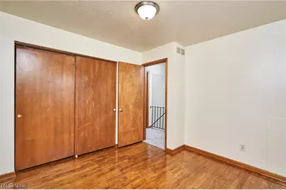926 Russell Avenue, Akron, OH 44307 - Photo 10