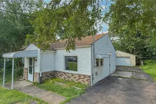 1635 Bronson Rd, Akron, OH 44305 - Photo 2