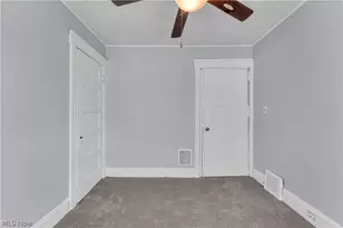 1041 E 146th St, Loveland, OH 44110 - Photo 32