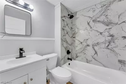 1041 E 146th Street, Loveland, OH 44110 - Photo 18