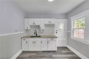 1041 E 146th St, Loveland, OH 44110 - Photo 10