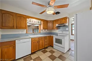 1350 Missouri Ave, Lorain, OH 44052 - Photo 10