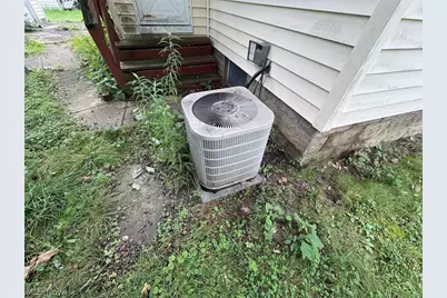 120 Taft Avenue, Elyria, OH 44035 - Photo 8