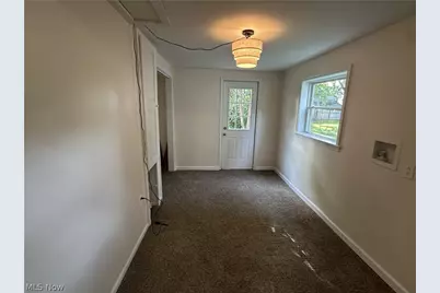 881 Harbor Street, Conneaut, OH 44030 - Photo 10