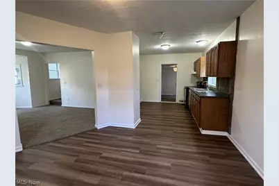 881 Harbor Street, Conneaut, OH 44030 - Photo 6