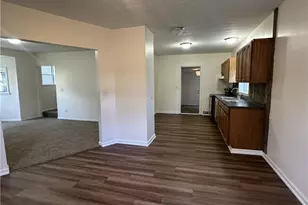 881 Harbor St, Conneaut, OH 44030 - Photo 6