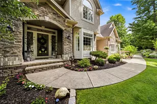10704 Majesty Ln, Concord Twp, OH 44077 - Photo 48