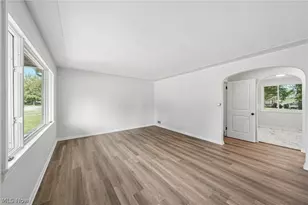 1155 Bell Ct, Elyria, OH 44035 - Photo 2