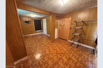 10907 Hull Avenue, Loveland, OH 44106 - Photo 16