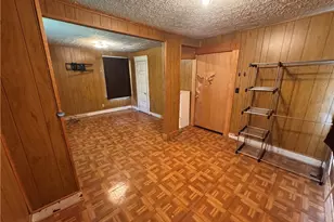 10907 Hull Ave, Loveland, OH 44106 - Photo 16