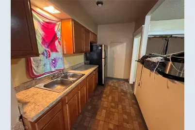 10907 Hull Avenue, Loveland, OH 44106 - Photo 6