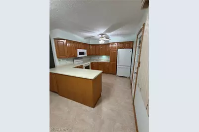 9299 Gilbert Road, Ravenna, OH 44266 - Photo 8
