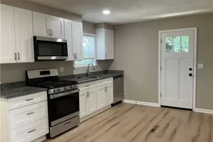 38397 Dolores Dr, Eastlake, OH 44095 - Photo 4
