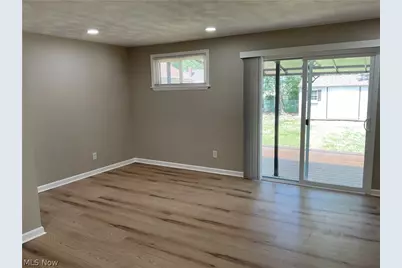 38397 Dolores Drive, Eastlake, OH 44095 - Photo 8