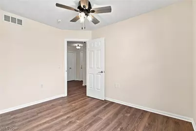 5889 W Breezeway Drive W, North Ridgeville, OH 44039 - Photo 24