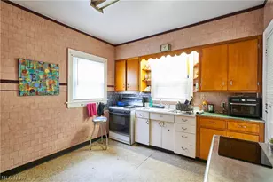 446 E Voris St, Akron, OH 44311 - Photo 14