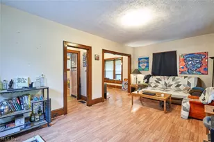 446 E Voris St, Akron, OH 44311 - Photo 8