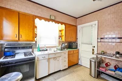 446 E Voris Street, Akron, OH 44311 - Photo 10