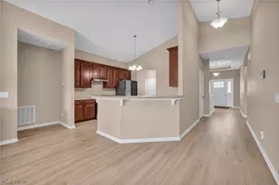 9036 Morgan Cir, North Ridgeville, OH 44039 - Photo 6