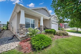 9036 Morgan Cir, North Ridgeville, OH 44039 - Photo 2